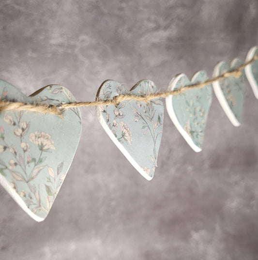 Nouveau Floral Clay Hearts Garland